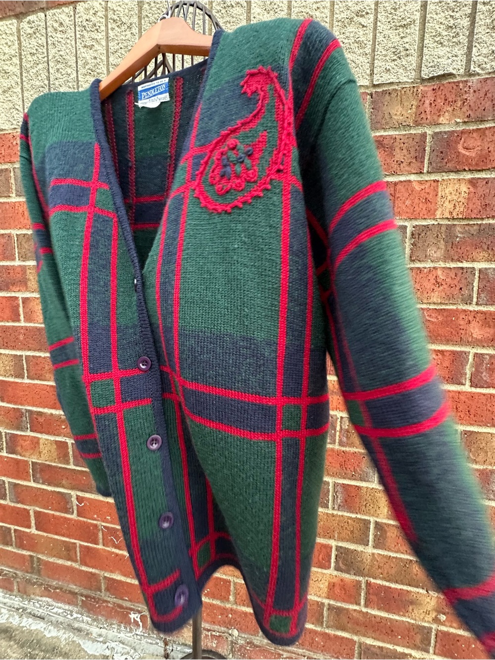 Vintage Pendleton Plaid Virgin Wool Cardigan Holidays Cornucopia Embroidery - Picture 11 of 14
